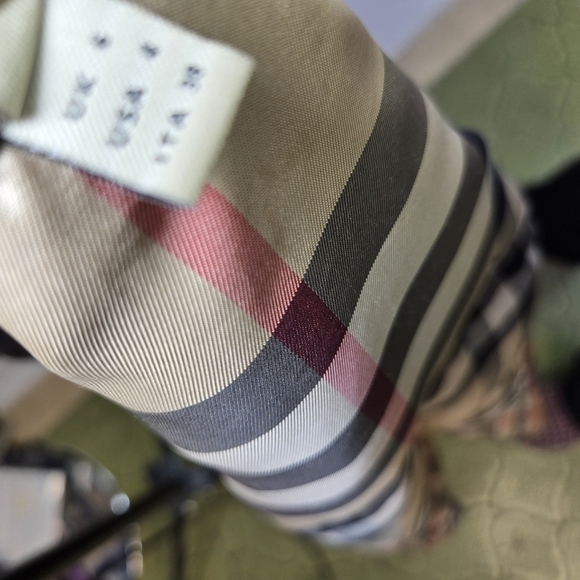 Burberry black down quilted puffer jacket - Picture 6 of 14